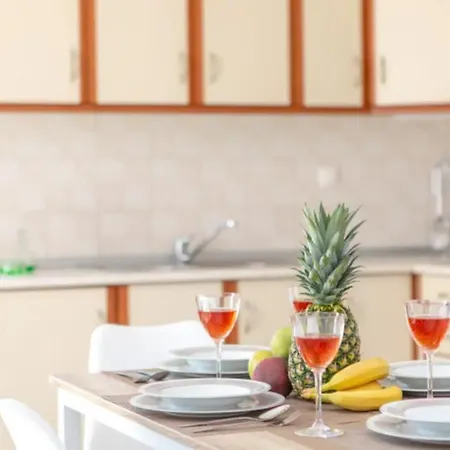 Διαμέρισμα George's Economy