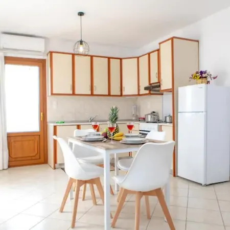 George's Economy Διαμέρισμα Naxos City