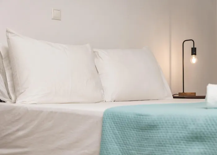 George's Economy Apartment